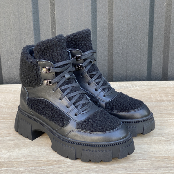 Черевики жіночі зимові 359-00