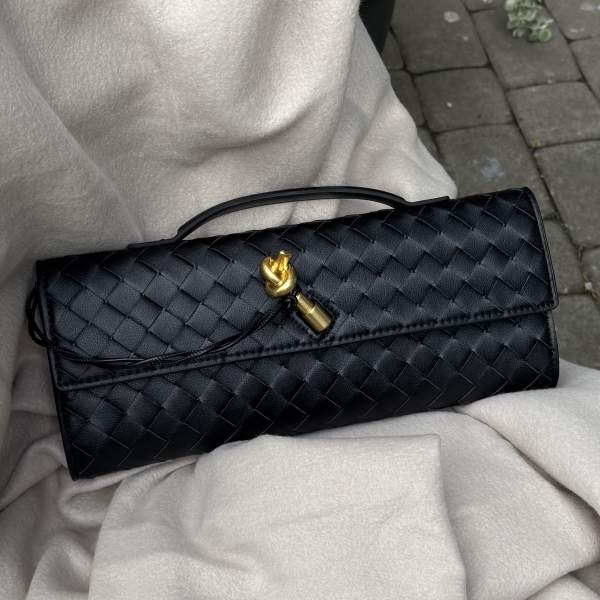 Шкіряна жіноча сумка Black 5-W-1040