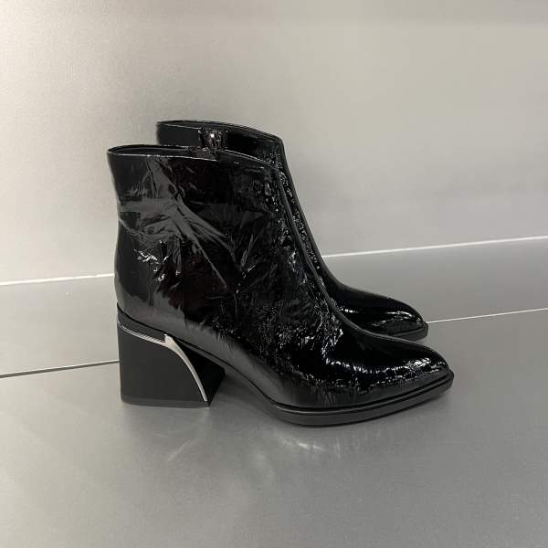 Черевики жіночі демісезонні 5-W-0111